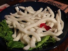 -老牌坊云南鱼豆花火锅(哈西万达店)