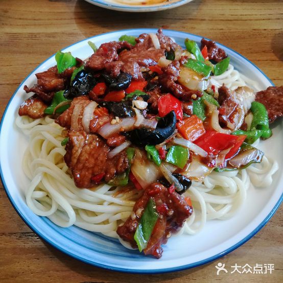 马东·新疆菜辣子鸡大盘鸡(昆仑小区店)