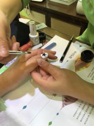 -孔雀手美甲美睫护理