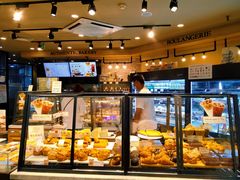 面包甜点陈列柜-多乐之日(和平伊势丹店)