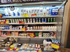 -牛朋牛奶棚(南昌路店)