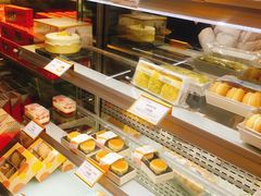 面包甜点陈列柜-仟吉(荟聚中心店)