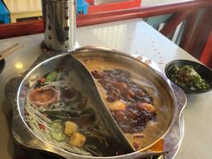 -钢管厂五区小郡肝串串香(滨江店)