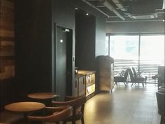 大堂-星巴克(上海虹桥南丰城办公楼店)