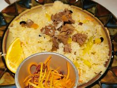 金桃手抓饭-丝路金桃·新疆菜(徐汇店)