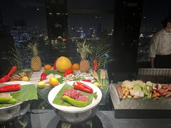 -唐拉雅秀酒店-西锦汇空中BBQ·思创餐厅