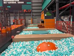 -极限PLAY运动娱乐新世界·团建派对表演休闲馆·室内高空游乐园