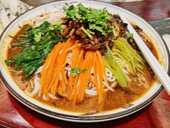 -蔼若春.传承三十年云南菜(金碧公园店)