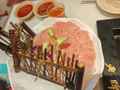 -老牌坊云南鱼豆花火锅(哈西万达店)
