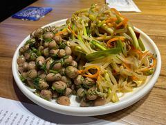 凉拌豆芽-营信刘罗锅铁锅炖(建华店)