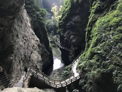 -龙水峡地缝景区
