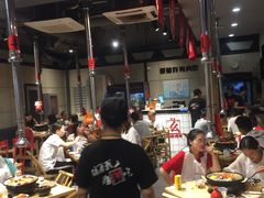 大堂-么肆烤肉·中式自助·烤肉大排档(街道口季佳PAI店)