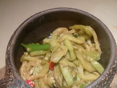 -佬麻雀·新湘菜(珠海金发购物中心店)