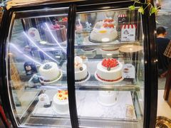 面包甜点陈列柜-红跑车(仙鹤街店)