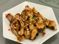 香煎鱼腩-铁炉农家菜馆