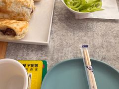 -高玛纳驴肉火烧(一世界店)