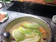 -冰冰龙虾·江湖菜·花园江景餐厅