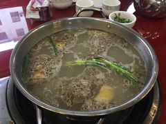 -老石黑山羊毛驴肉火锅(金凯广场店)