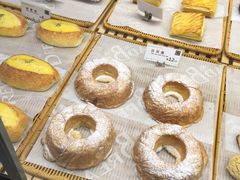 -顶东面包花园·生日蛋糕(世博店)