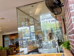 -呷佬·长沙手工米粉(金沙江路店)