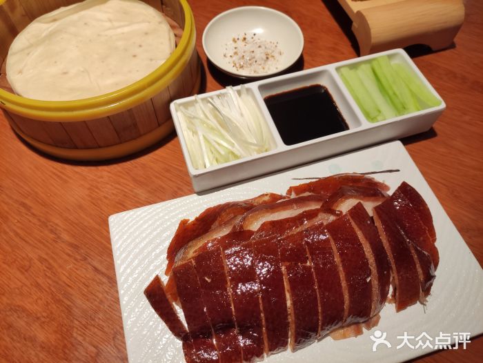 京城大掌柜(华为店)至尊一口酥烤鸭图片