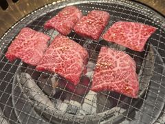 -山川小町·极番烧肉(新地假日广场店)