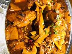 -谢蟹浓·肉蟹煲(新奥店)