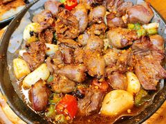 -老东镇啤酒屋海鲜加工·蒸汽海鲜·海鲜烧烤(台东店)