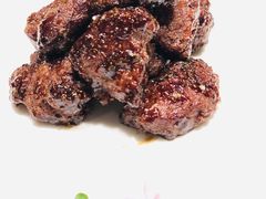 沪市牛肉粒-屋里厢上海菜馆