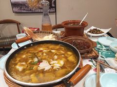 -有红鸡毛店·川菜(建设路店)