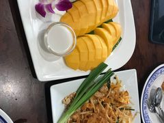 -Dang restaurant (patong phuket)