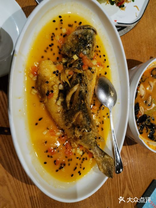 琼菜王(南海店)百香果蒸黄花鱼图片