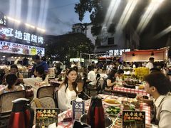 -刘姐啤酒鱼民族演艺餐厅(西街总店)