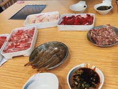 -杨老板·海鲜集市火锅·鲜切牛肉(中防万宝店)