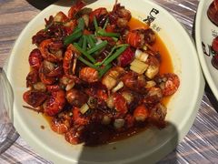 -巴厘龙虾·榜首油焖大虾(音乐学院·沿江酒馆店)