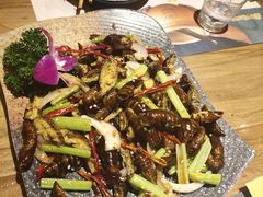 干煸蚕蛹-冰川延边料理·炭烤串(原小木屋店)