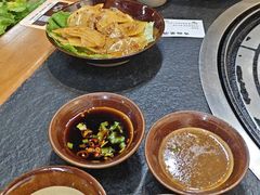 -阿山卓·野生菌火锅·纳西火塘烤肉