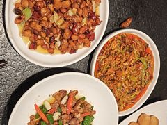-万重锦·人文川菜馆(骡马市店)