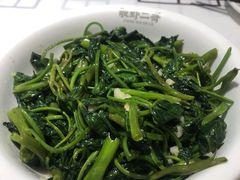 -靓虾二哥长沙地标小龙虾(五一广场店)