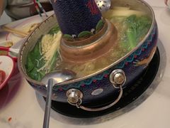 -毛辣果·贵州红酸汤牛肉火锅(西单店)