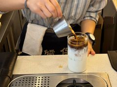 -Café Monson