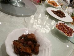 -梁家大院•农家菜(昆山会展中心店)