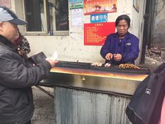 -酒宝荡烧烤(长航局江大路住宅小区店)