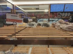 面包甜点陈列柜-奈雪的茶(湖滨银泰in77C区PRO店)