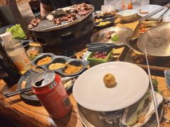 -金刚山黑牛炭火自助烤肉(西大望路店)
