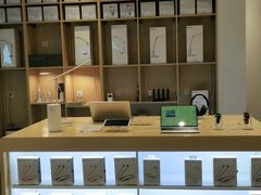 -华为授权体验店(中山公园来福士)