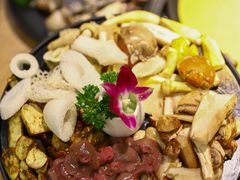 -一朵菌·野生菌探索家火锅(南亚店)