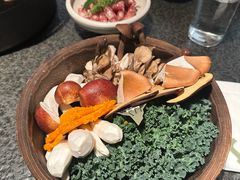菌菇六拼-三出山火锅(万象天地店)