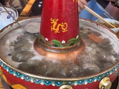 -毛辣果·贵州红酸汤牛肉火锅(西单店)