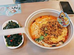 -灵芝妹子海鲜米线(瓦房店新玛特店)